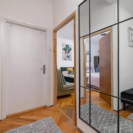 Apartament Rodzinny Z Dwiema Sypialniami Blisko Centrum Krakowa By Renters 아파트 크라쿠프